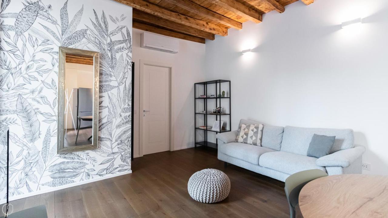Italianway - Alfieri 18 * Milano